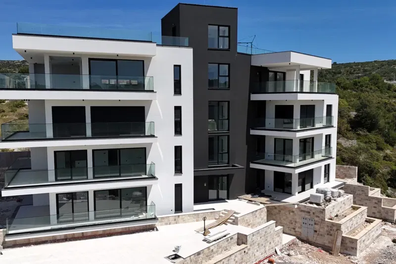 Luxury apartment in a new development with sea view – 2