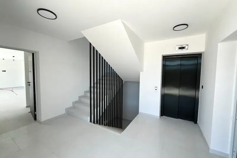 Luxury apartment in a new development with sea view – 3