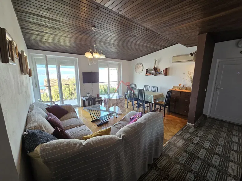 CRIKVENICA - Spazioso appartamento con garage, giardino e vista mare – 2
