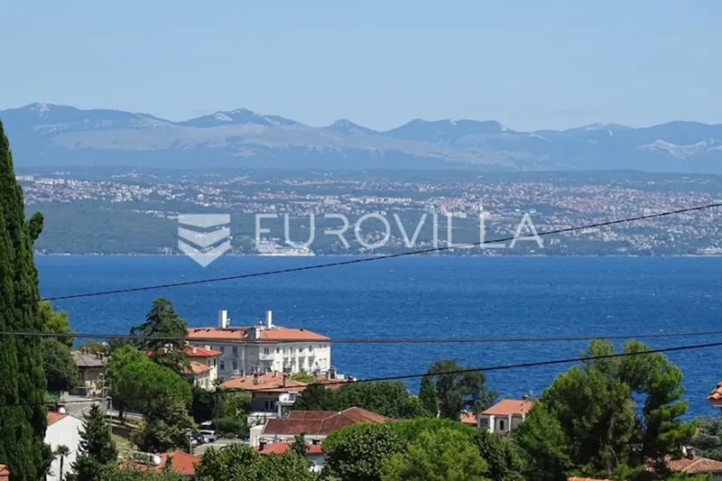 Lovran, penthouse with garden and terraces, covering an area of 204.78 m² – 2