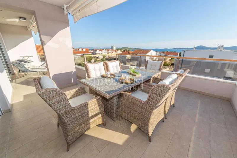 Vodice, 4-bedroom apartment 136,52 m2 on the 2nd floor with sea view – 2