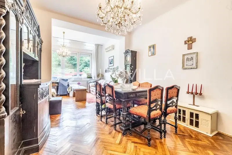 Zagreb, Medveščak, house with 4 apartments 375 m², investment – 2