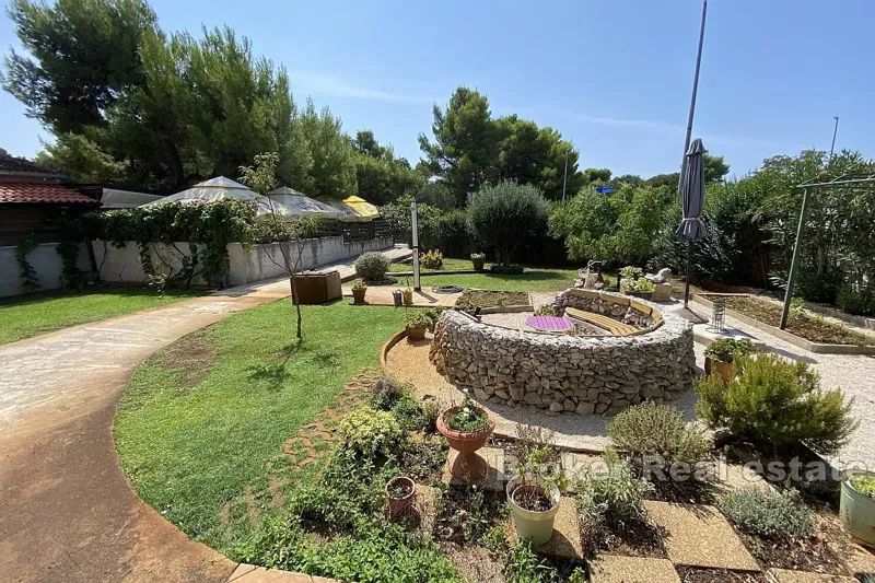 Casa con ristorante – 3