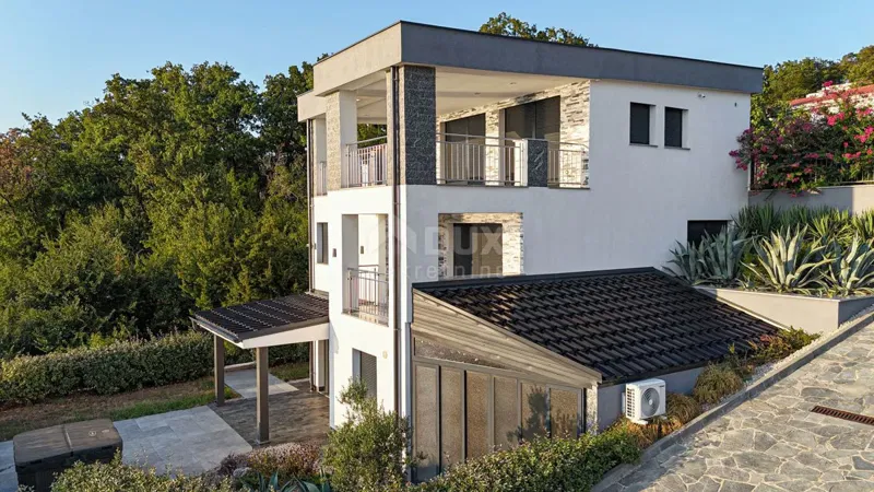 OSTROV KRK, OMIŠALJ - 25m od mora! - Dom s dvoma apartmánmi s prístupom na samotnú pláž! – 2
