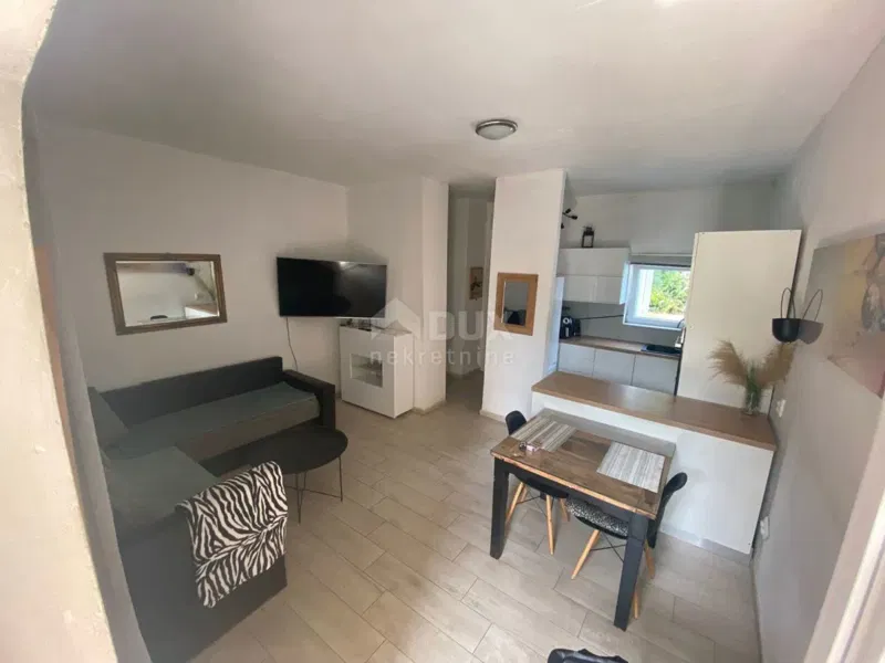 OPATIJA, IKA - földszinti apartman medencére és tengerre néző kilátással! LEHETŐSÉG! – 3