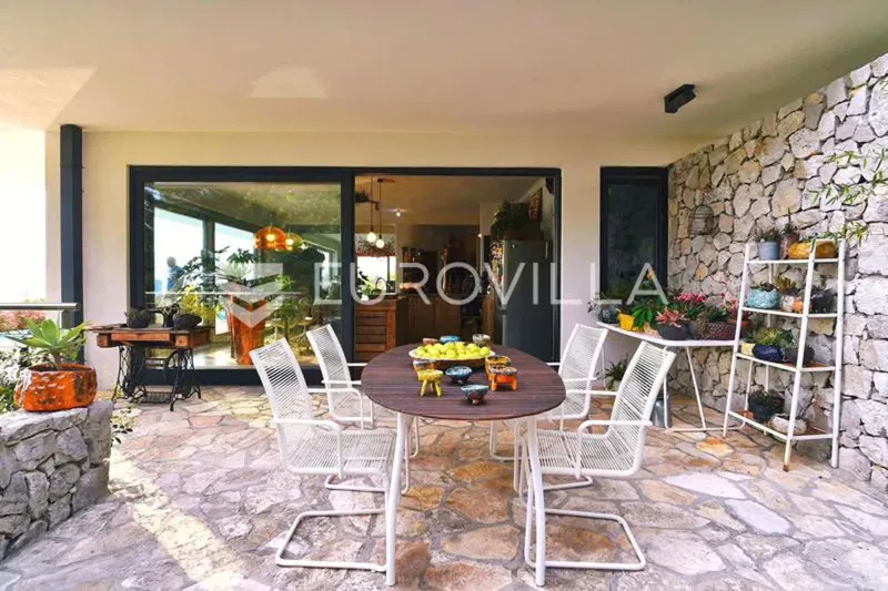 Rijeka, Kostrena, A family villa with a swimming pool and a guest house, Rijeka, Kostrena – 2