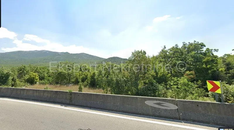 Klis, građevinsko zemljište 2300 m2
