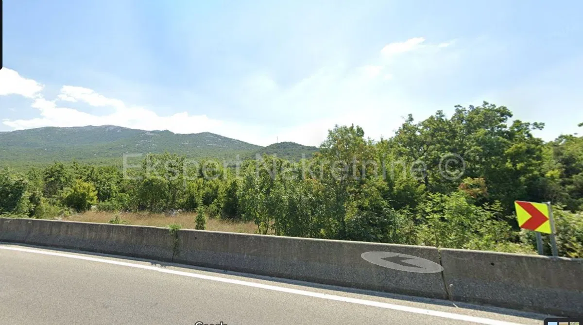 Klis, građevinsko zemljište 2300 m2