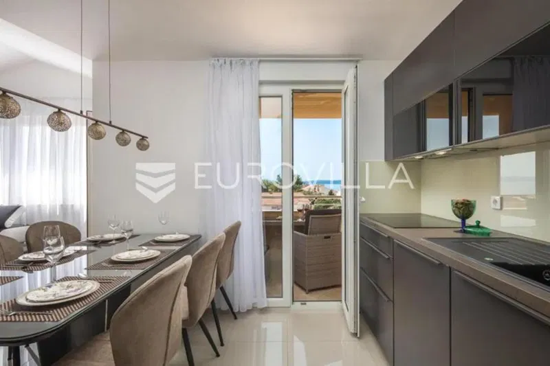 Okrug, furnished three-bedroom apartment garage and two storage rooms – 2