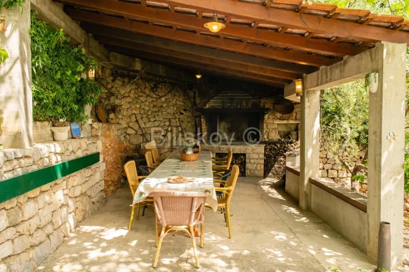 Brač, Bol, house for sale, plot 1983m2, 5 apartments – 3