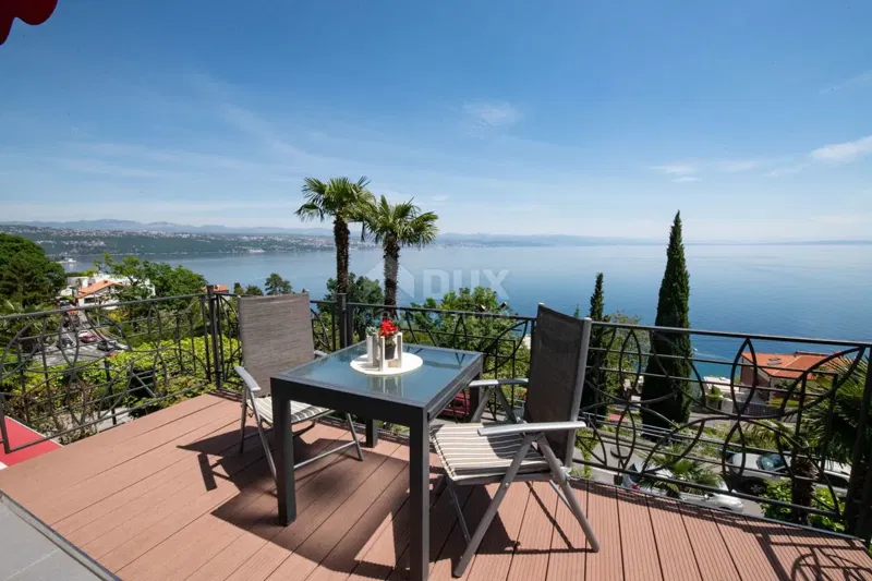 OPATIJA - Apartman 2. SOR TENGERTŐL!! Kvarnerre néző 140m2 kiadó – 2