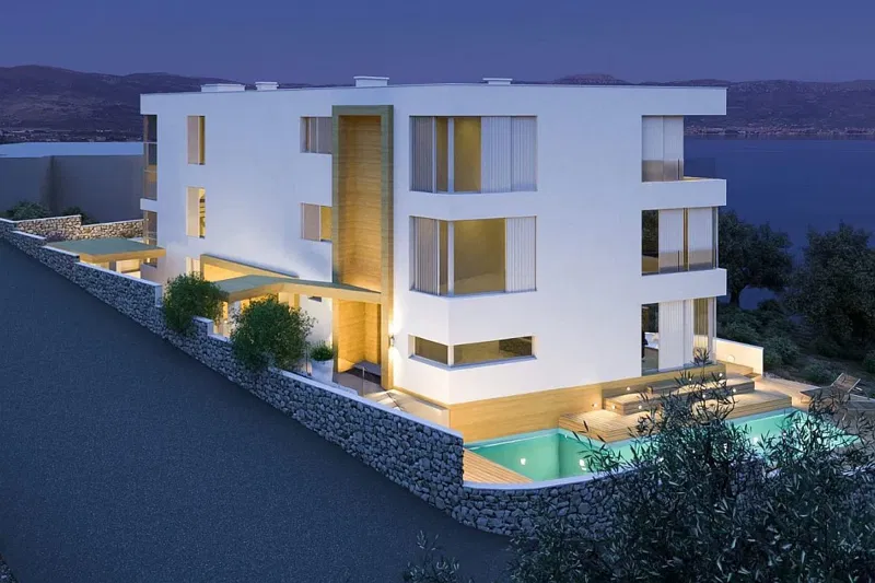 Villa in condizioni roh-bauh con tre unità abitative – 2