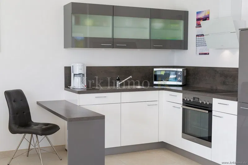 Moderni apartman na mirnoj lokaciji s pogledom na more – 3