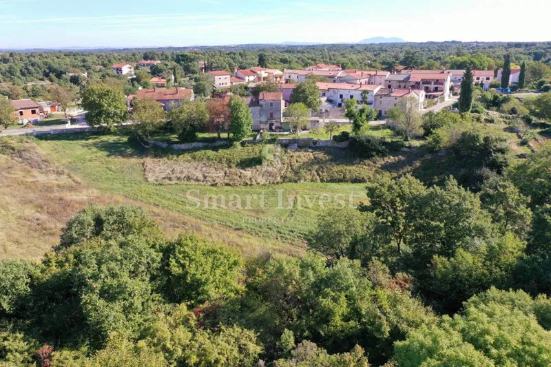 Zemljišče Kanfanar, 6.166m2 – 2