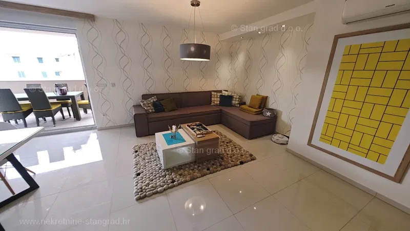 Malinska, furnished apartment in a great location, close to the sea! – 2