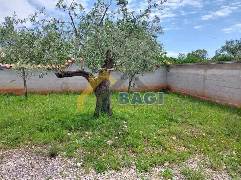 Pula Building plot 595m2 – 3
