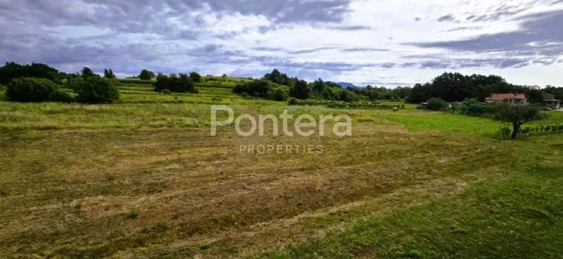 Land Pićan, 2.940m2 – 2