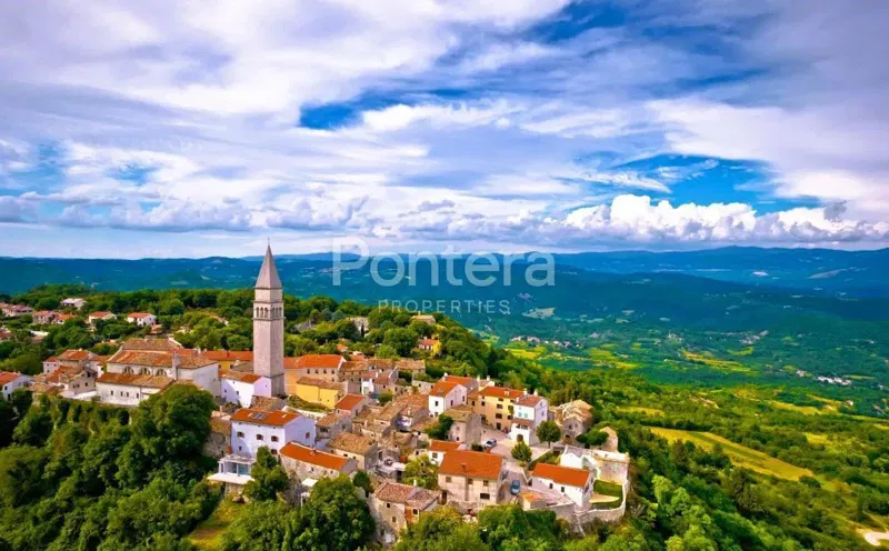 Land Pićan, 2.940m2 – 3