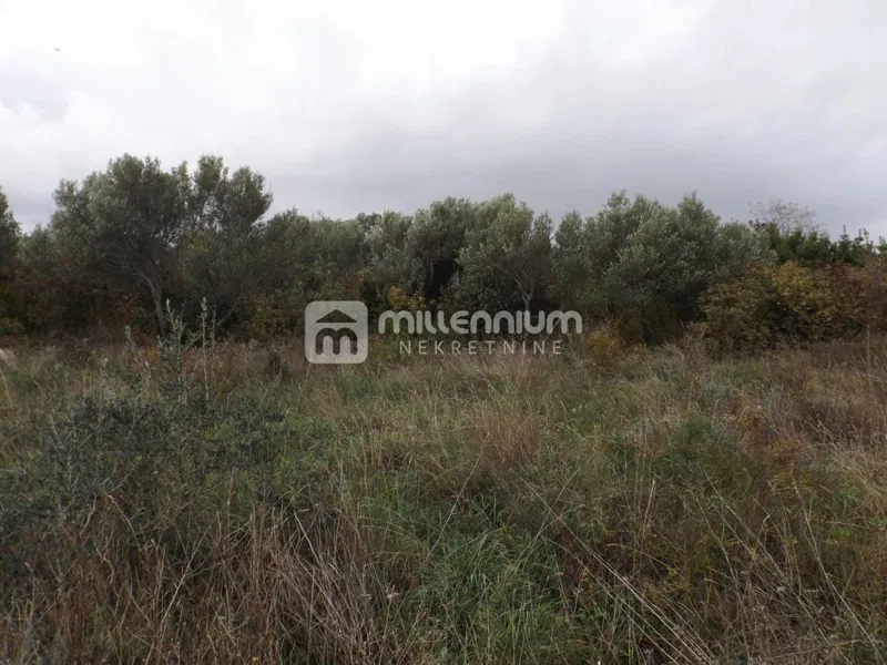Otok Krk, Krk, građevinsko zemljište od 2.334m2 – 3