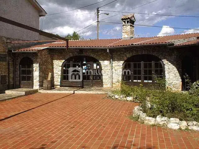 Casa Šišan, Ližnjan, 726,57m2 – 2