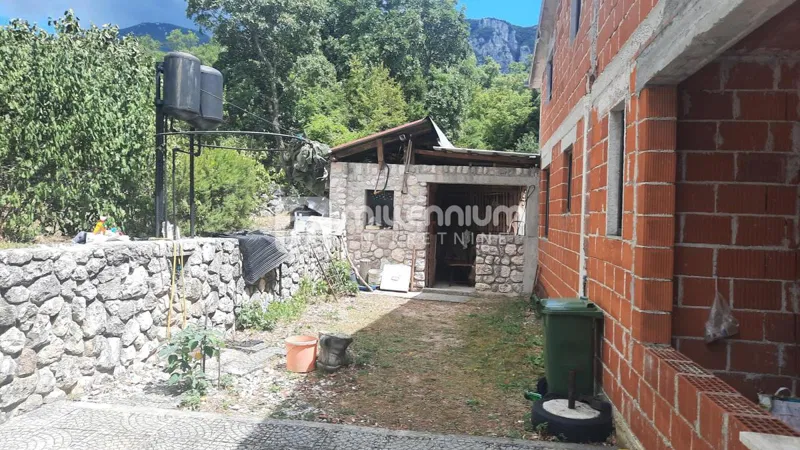 Crikveničko zaleđe, Grižane, kuća s okućnicom – 2