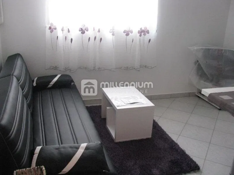Rab, Supetarska Draga, dvojna kuća sa 6 apartmana – 3