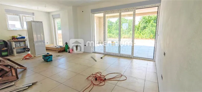 Istra, Labin, samostojeća prizemnica s bazenom, 83.20m2 – 2