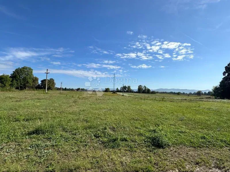 Działka Popovača Pazariška, Gospić - Okolica, 15.000m2 – 2
