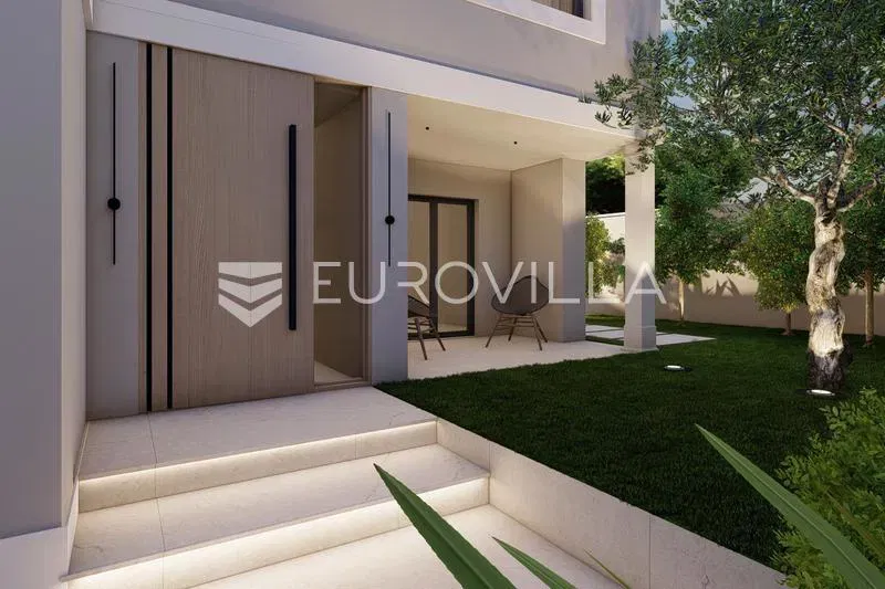 Zadar, Diklo, Luxury beachfront villa with pool and olive grove – 2