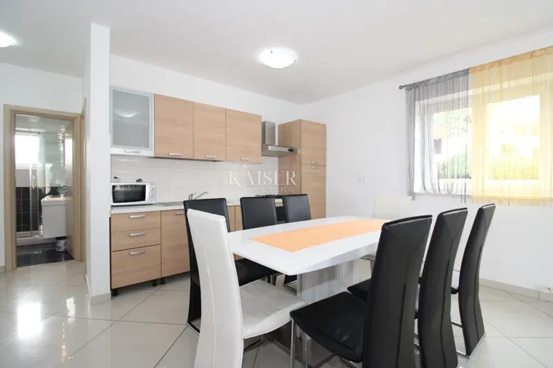 Vrbnik, isola di Krk - appartamento 93m2 con bellissima vista – 2