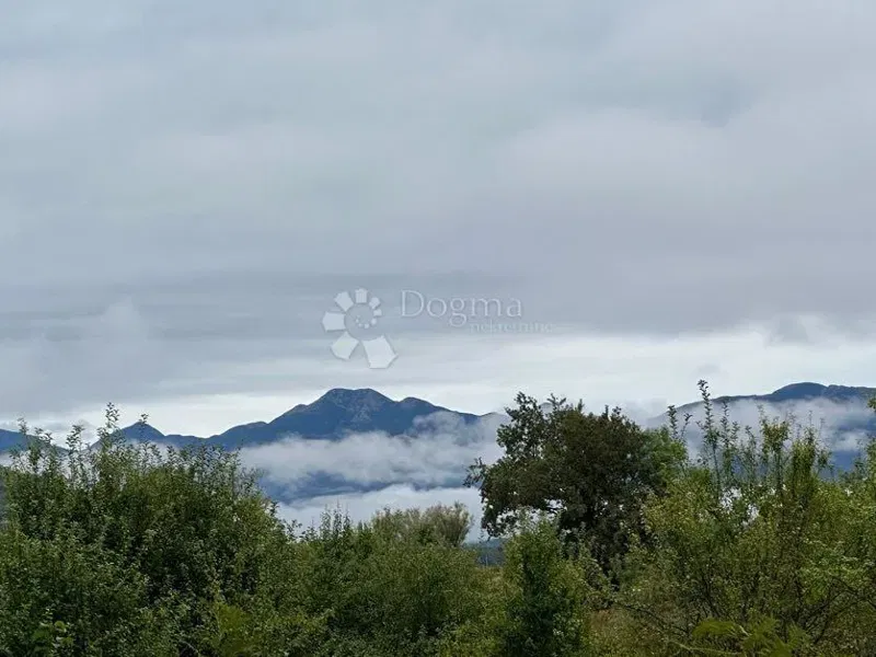 Land Smiljan, Gospić - Okolica, 2.402m2 – 2