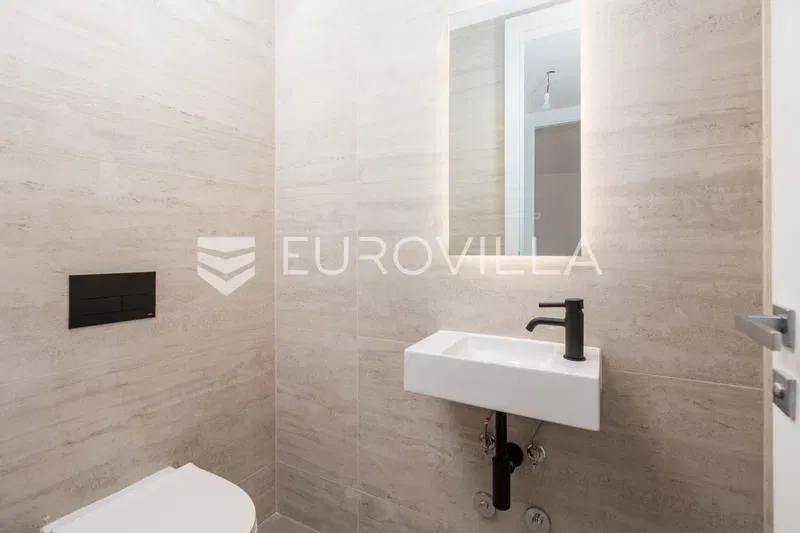 Opatija, three-room apartment of 96 m² in a new building – 2