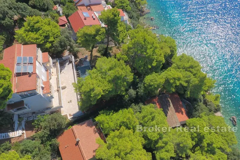 House first row to the sea – 2