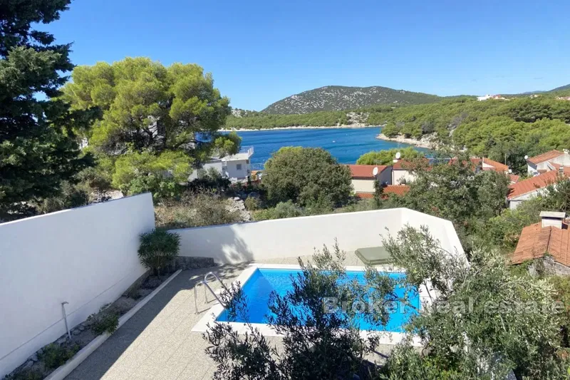 Detached house with an open sea view – 2