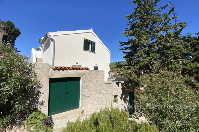 Detached house with an open sea view – 3