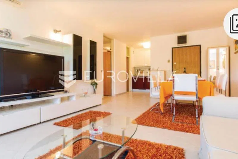 Appartamento Njivice – 2