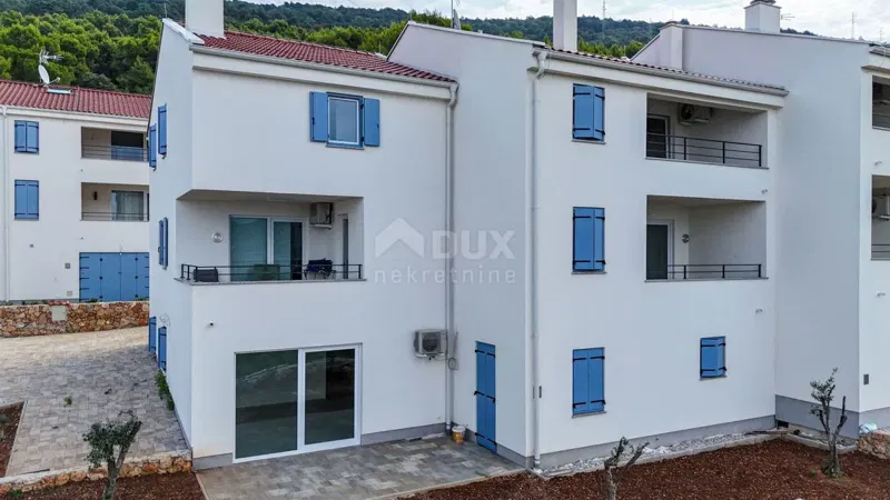 ISOLA DI CRES, CRES - Appartamento 3 camere da letto + bagno, parcheggio, vista mare – 2