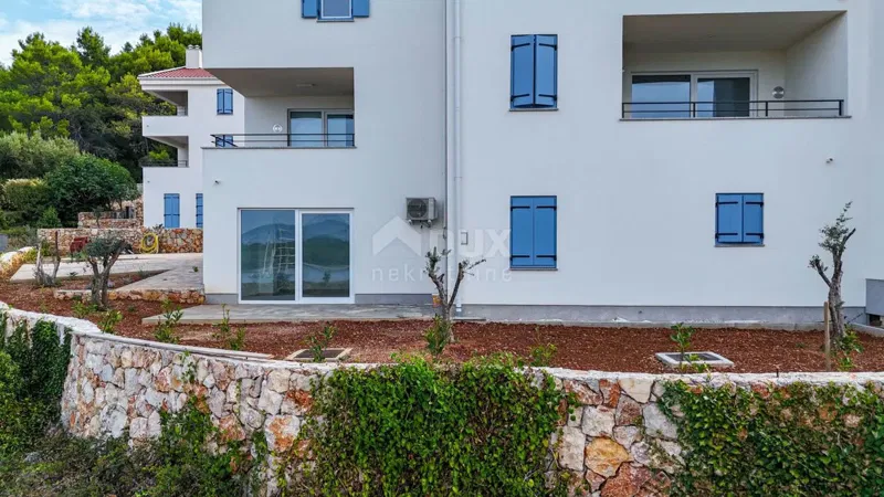 CRES ISLAND, CRES - Apartment with garden, parking and sea view – 2