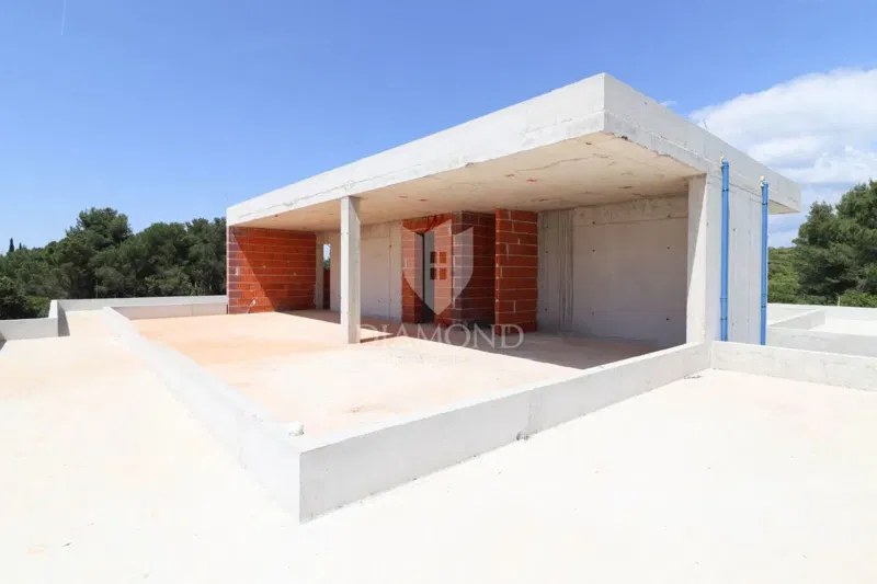 Nuovo edificio moderno vicino a Rovigno – 3