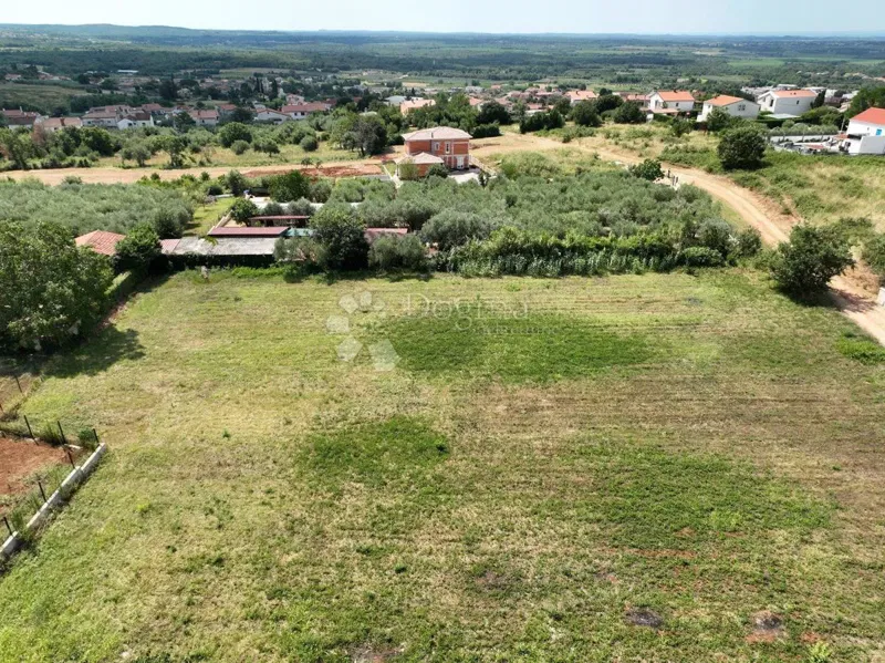 Interessante terreno edificabile per ville o appartamenti, 3.150 m² – 2