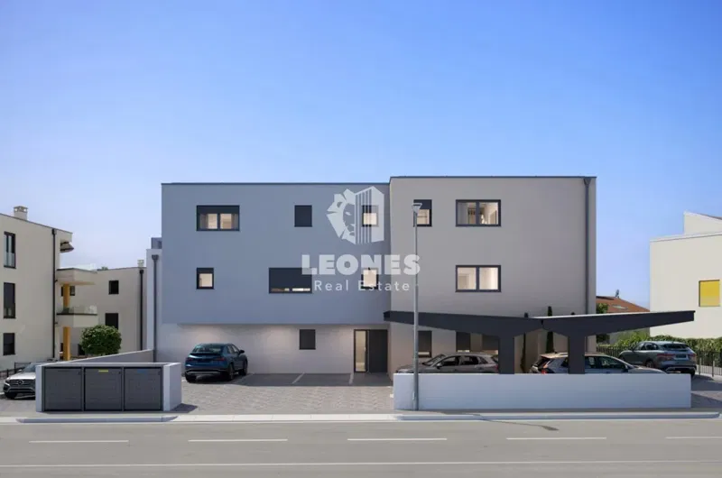 Comfortable apartment with a garden and sea view in a quality new building in Novigrad – 3