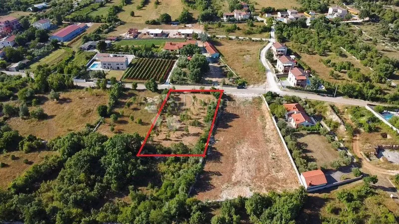 Terreno Svetvinčenat, 1.829m2 – 2
