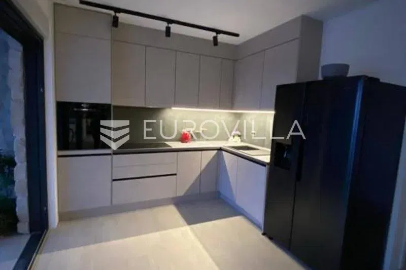 Casa Veliko Brdo – 3