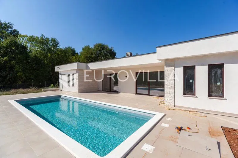Istria, Labin, detached villa with pool, quiet location – 3