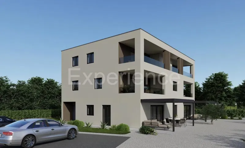 Appartamento con giardino 100 m² e terrazza – Parenzo, 600 m mare – 2