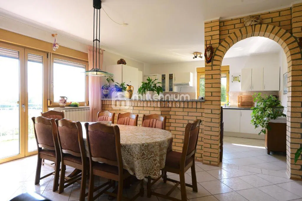 Istra, Nedešćina, 143.91m2, 3-sobni s dnevnim s 3 terase