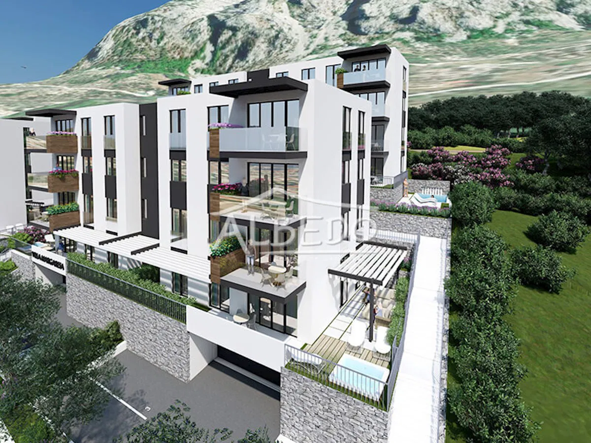 Građevinsko zemljište u Makarskoj sa projektom za 16 stanova