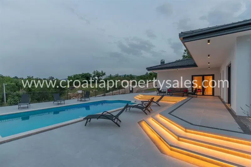 Makarska, villa for sale, price on request – 3