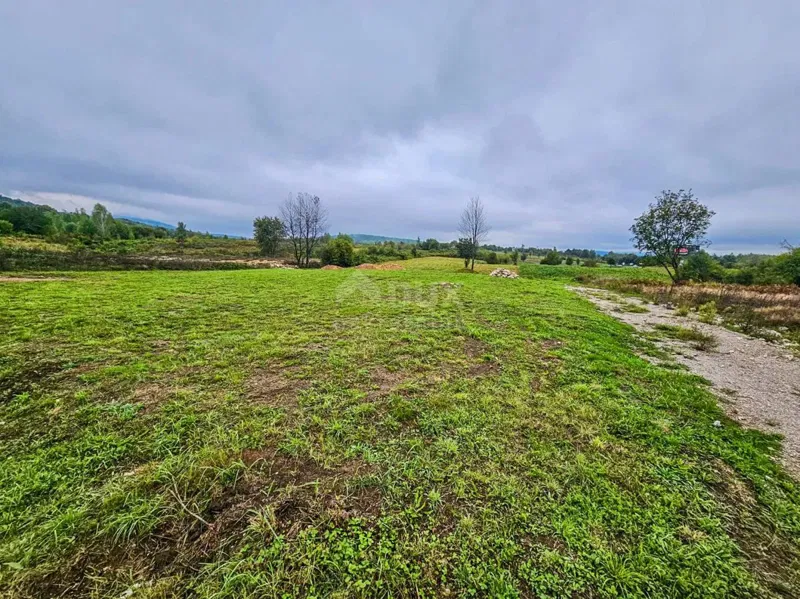 PLITVICE, DREŽNIK - Building land in a business-residential zone, 3201 m2, NEAR THE PLITVICE LAKES – 2