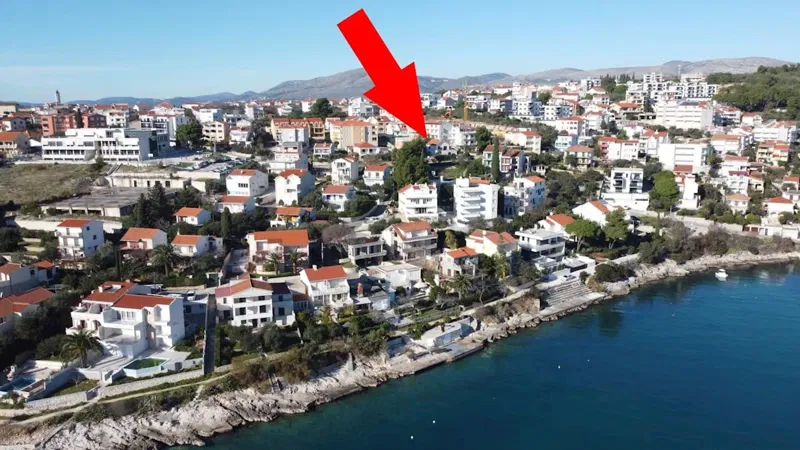 Luxury penthouse with roof terrace, S3, 100 m from the sea – 2